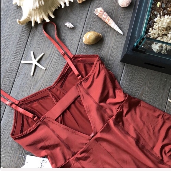 🌼🌴RVCA- ROMPER🌴🌼 - Picture 8 of 8